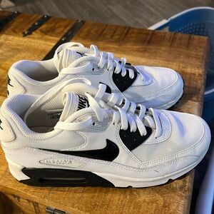 Nike Air Max 90 Wmns (White/Black) Sneaker 8.5